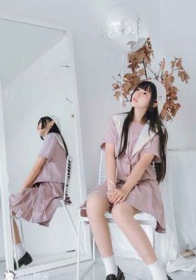 亚洲AV美女严重走光图片_私人影视高清免费观看在线