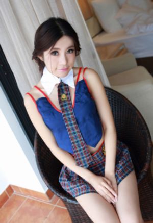 被室友做了个爽男男H文_迅雷下载未删减版在线观看